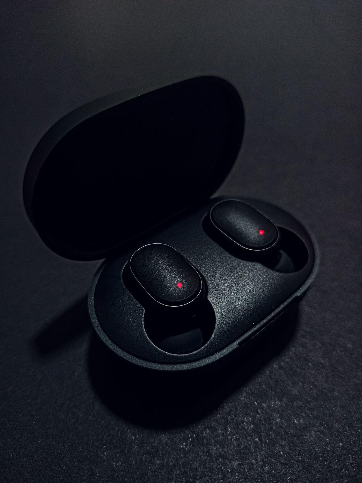 Earbuds