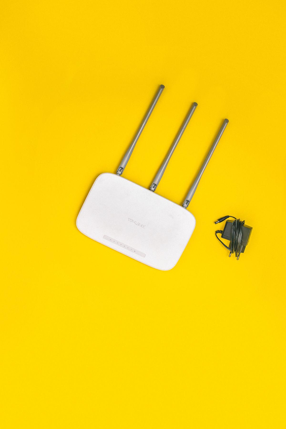 Internet devices (Router, MiFi)